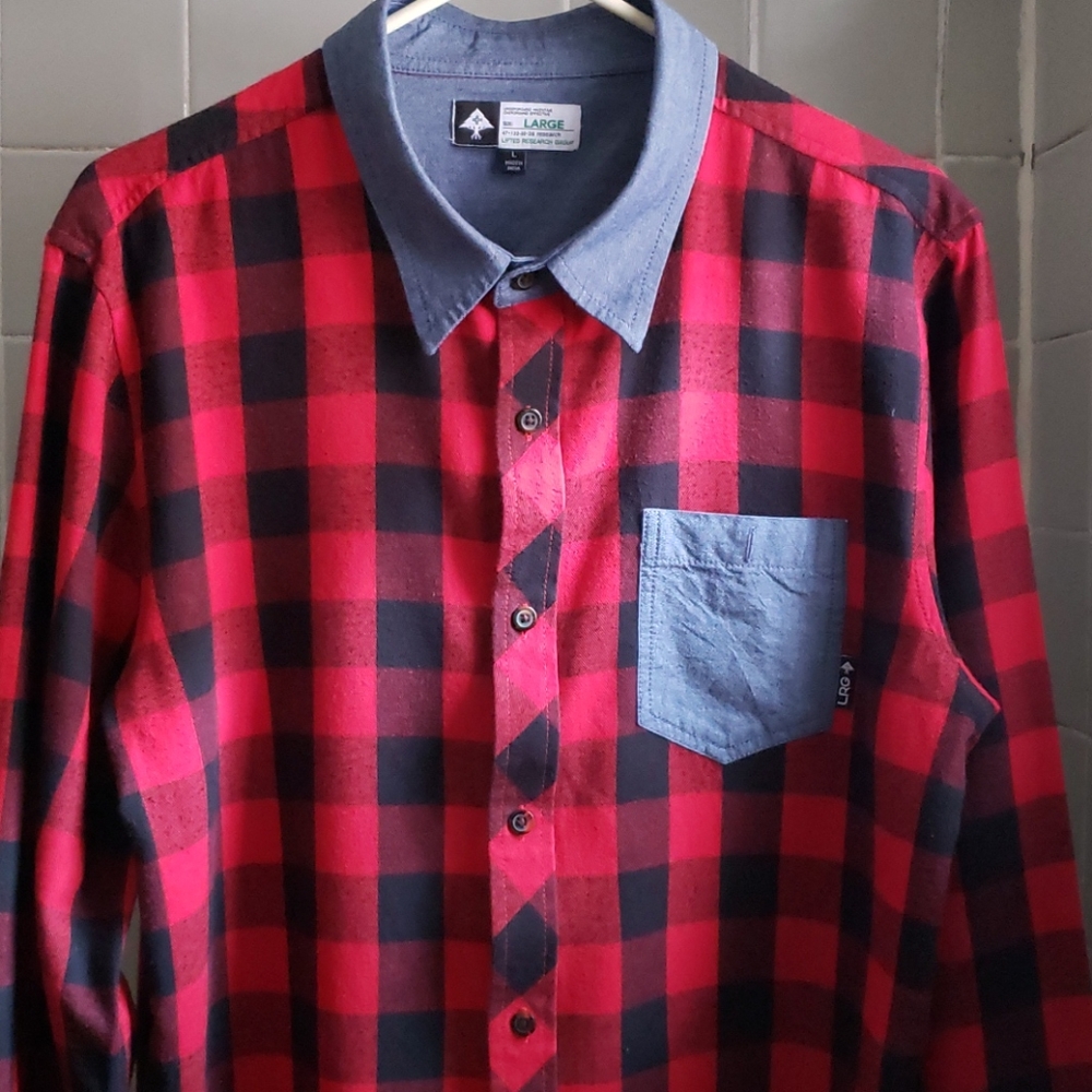 Mens LRG Woven Shirt